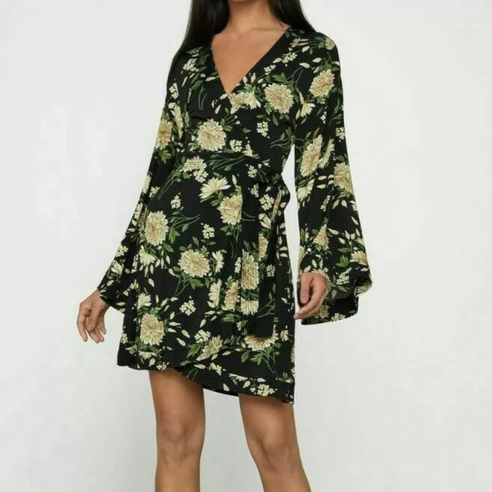 BCBGMAXAZRIA Womens Floral Wrap Kimono Belted Dress Size XSmall New